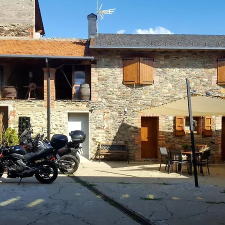 Les Corts Aparthotel