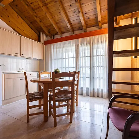Aparthotel Les Corts Llivia