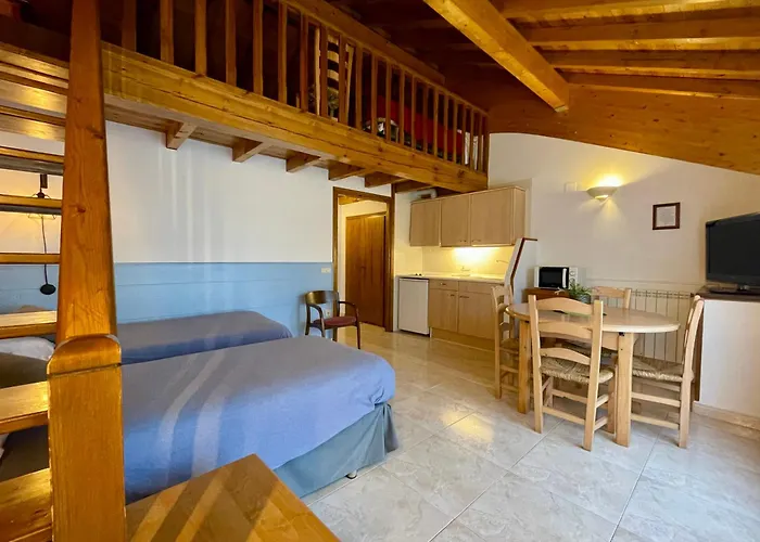 Apartahotel Les Corts 3*